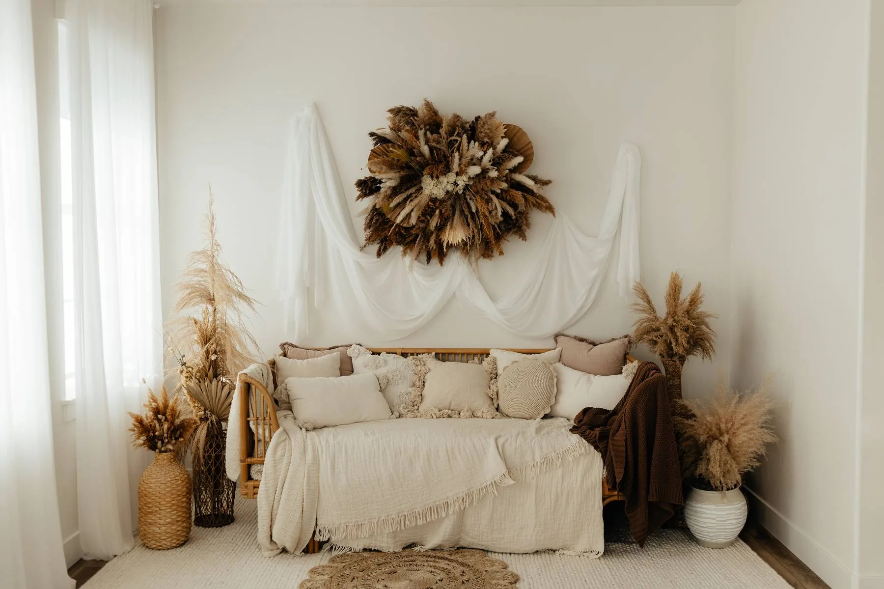 Studio Experience for Little Bloom Photo Studio: A soft, tactile digital presence reflecting the warmth and intimacy of physical photography.